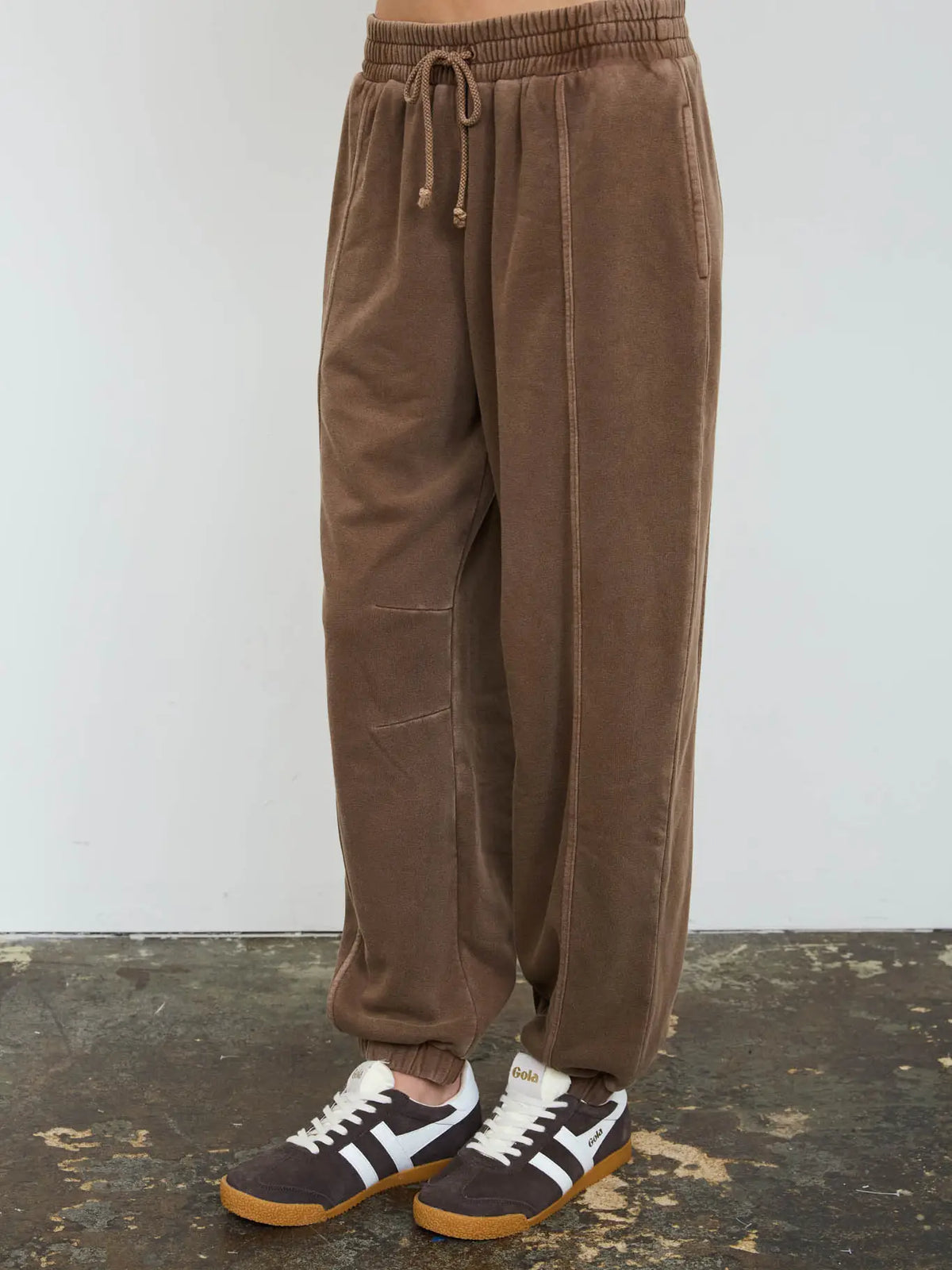 Brown Front Seam Cuff Active Pants