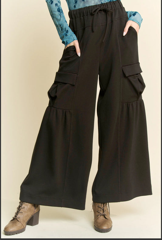 Wide Leg Cargo Pocket