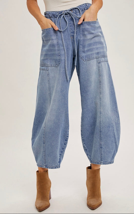 Mid Waist Barrell Jeans